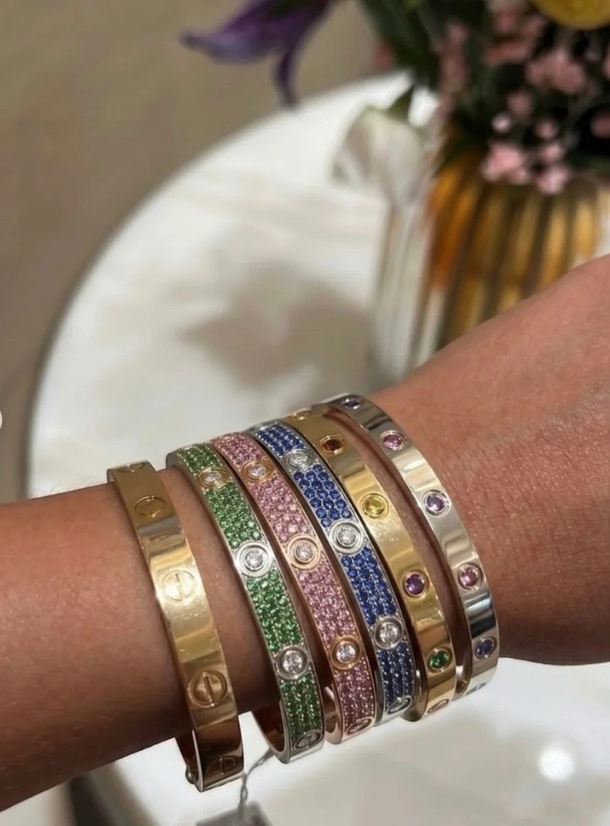 Cartier Love Bracelets Color