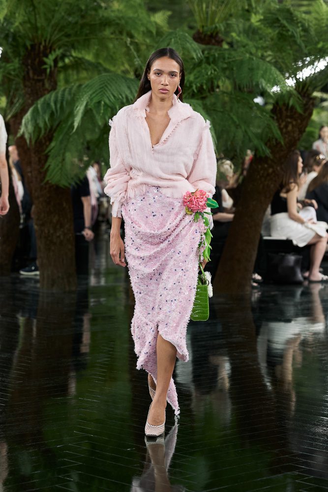 Jonathan Anderson Melds Sculptural Intricacies with the Delicacy of Nature for Dior Fall 2026 Haute Couture 11 Dior Couture Runway Looks 11