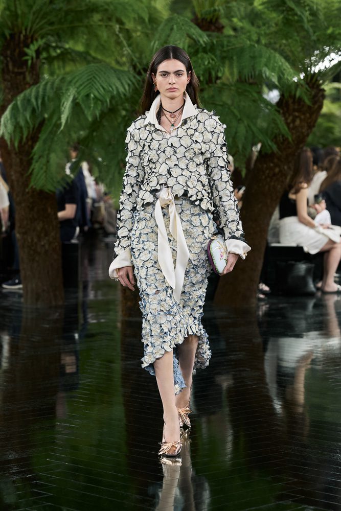 Jonathan Anderson Melds Sculptural Intricacies with the Delicacy of Nature for Dior Fall 2026 Haute Couture 8 Dior Couture Runway Looks 8