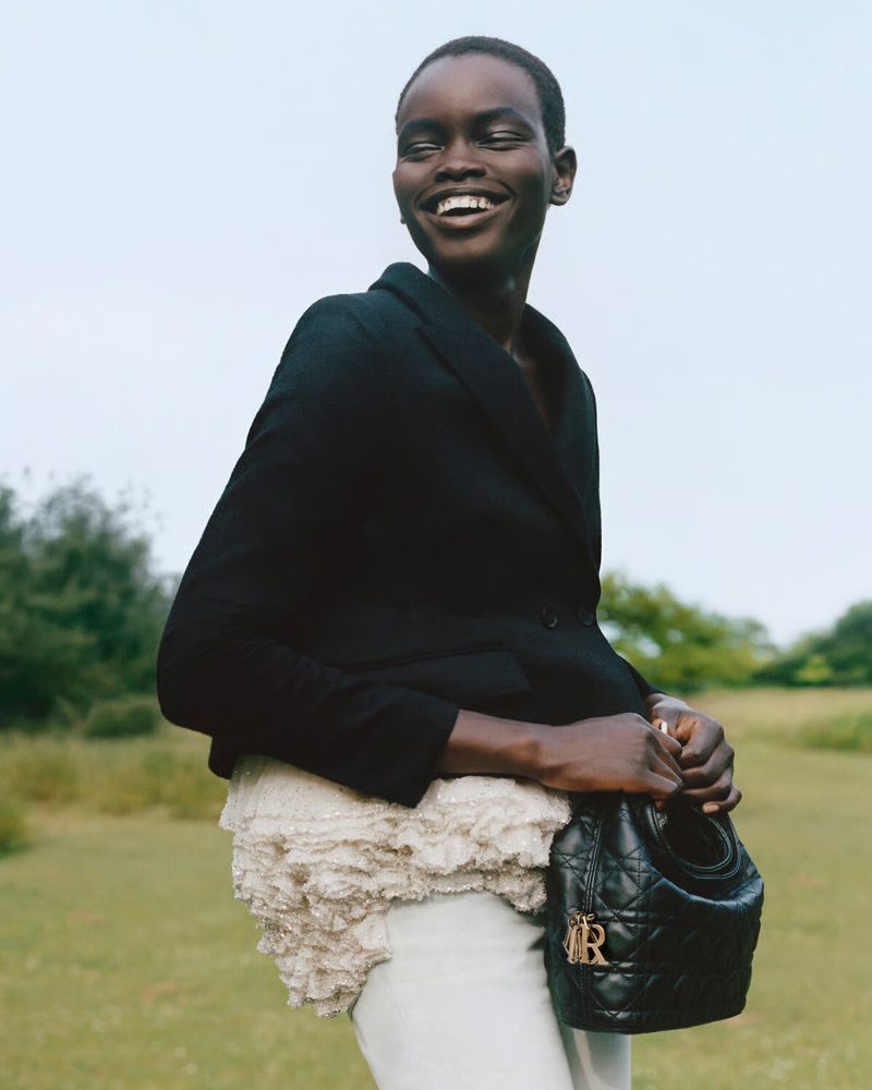 Jonathan Anderson Introduces a Cool New Take on the Dior Toujours for Fall 2026 1 Dior Toujours Hobo Black Calfskin