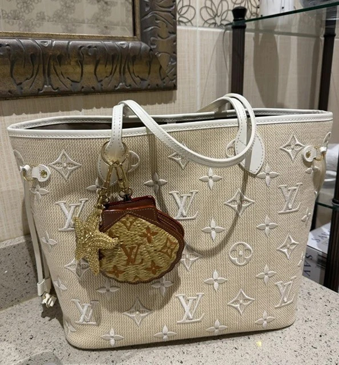 Louis Vuitton Neverfull MM tote