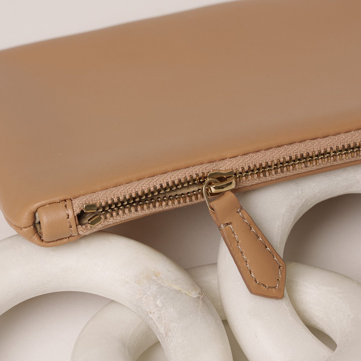 M+V Pouches (7 of 8)