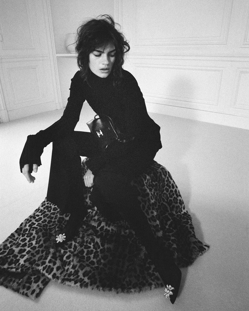 Celine's Winter 2026 Campaign Will Transport You Right to Paris 16 Celin Hiver 2026 3
