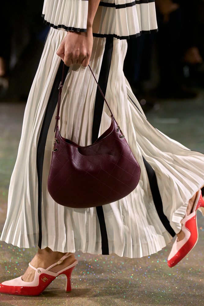Is This Sleek Hobo About to Be Chanel's Most Wanted Bag of Fall 2026? 10 Chanel FW26 Burgundy Hobo 1