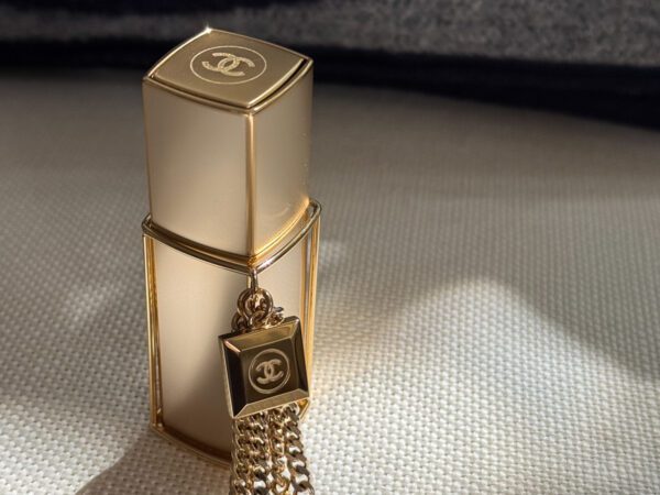 Chanel Gold Purse Spray 2