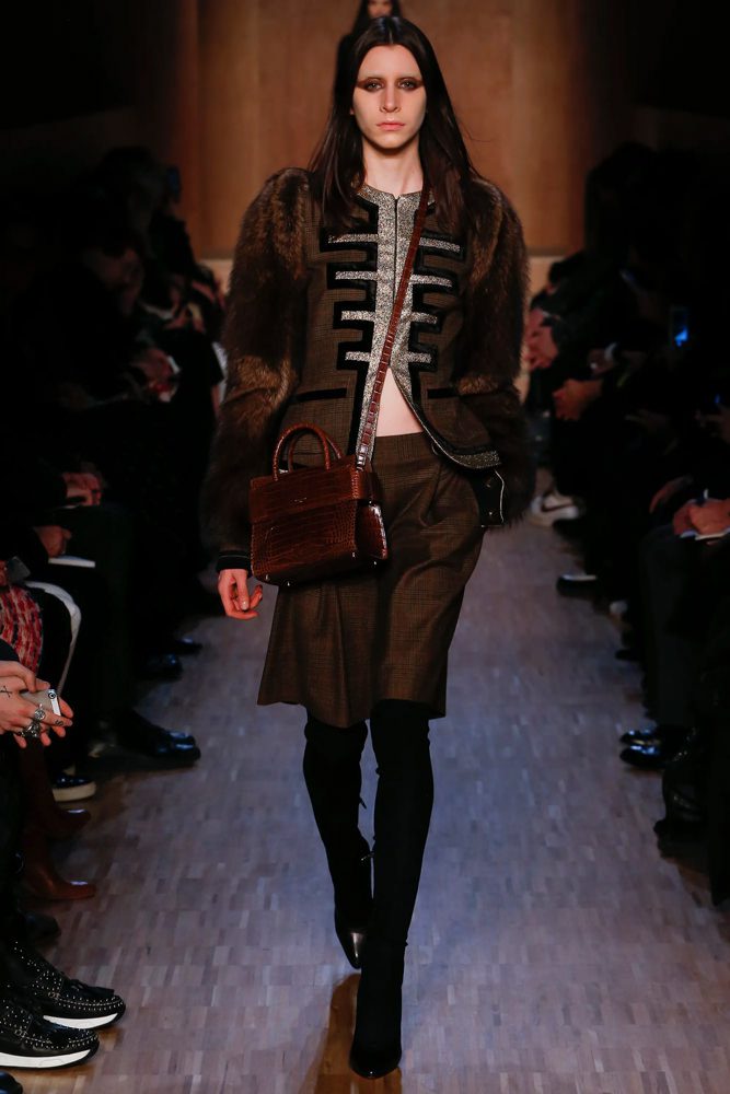 Do You Remember the Givenchy Horizon Bag? 5 Givenchy Horizon Bag Fall 2016 1