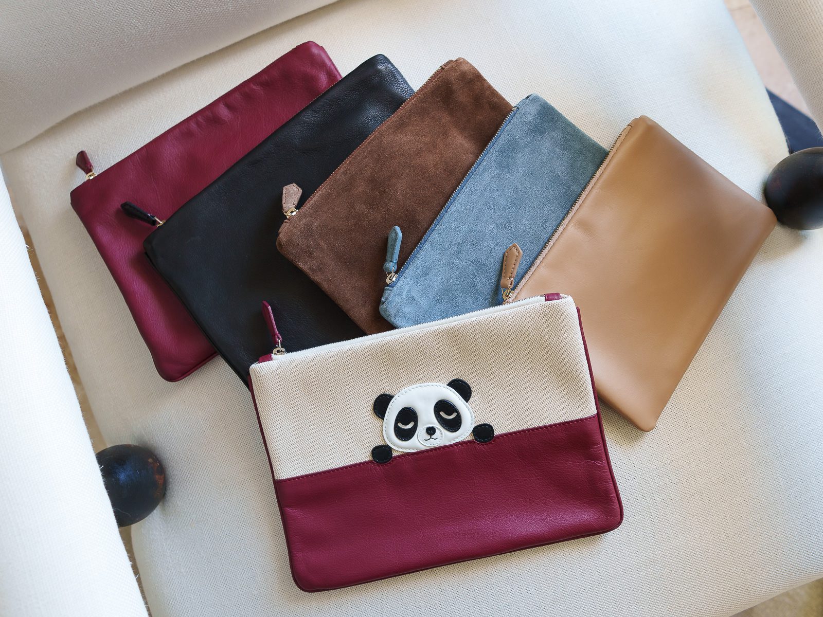 M+V Pouches