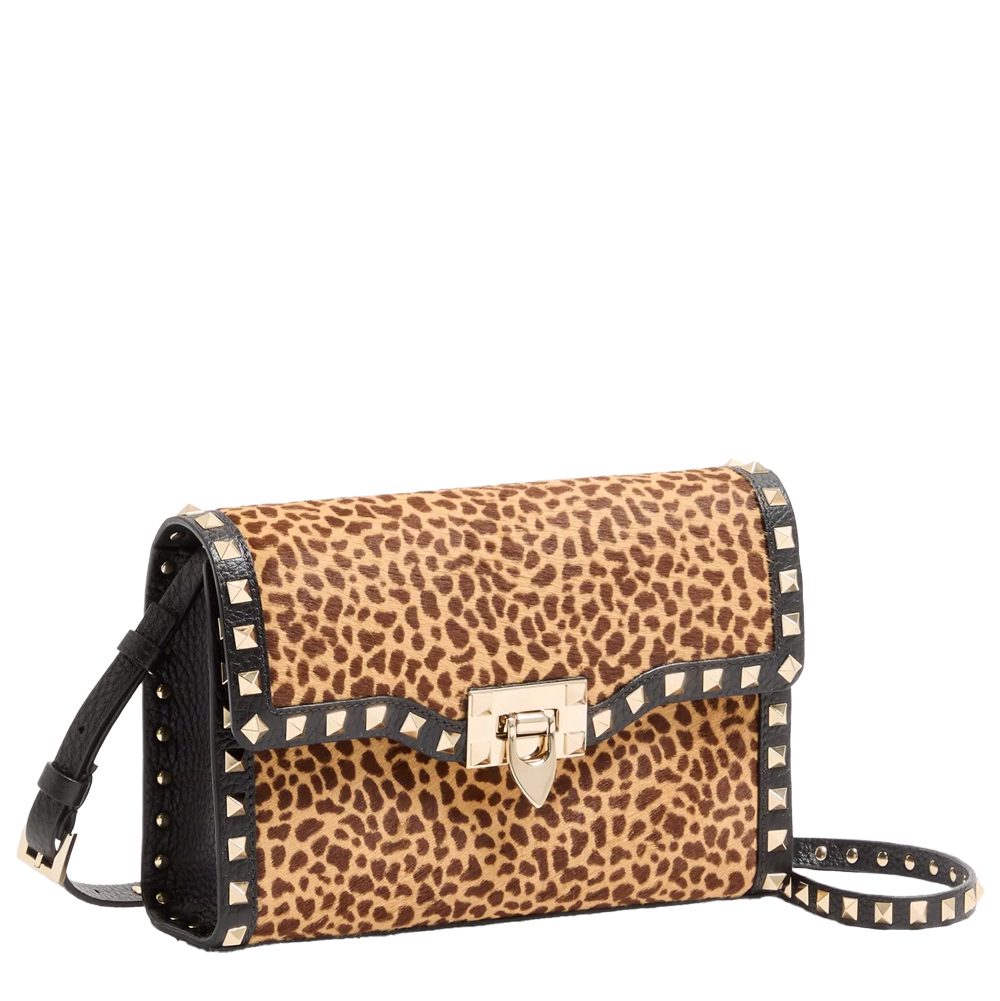 Leopard Will Continue Its Reign Through 2026—And We Can’t Get Enough 25 Valentini Garavani Rockstud Leopard