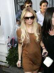 lindsay-lohan-ysl-4.jpg