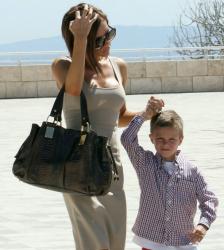 victoria beckham michael kors bag